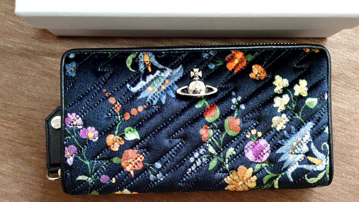 新品未使用】Vivienne Westwood 長財布 花柄 ヴィヴィアン 新品未使用】Vivienne Westwood 長財布 花柄 ヴィヴィアン