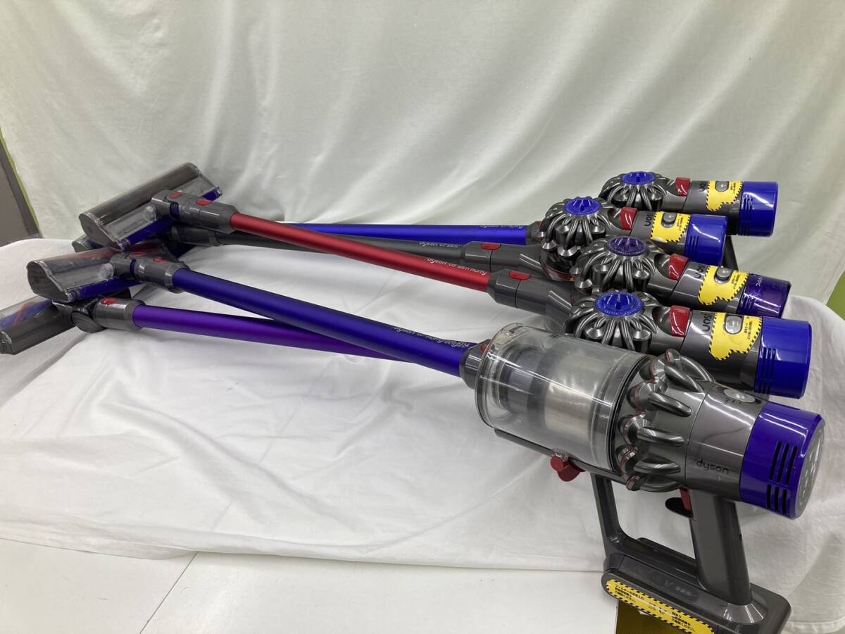 dyson コードレスクリーナーSV12、SV11、SV10K２台、SV10　中古品5台セット 