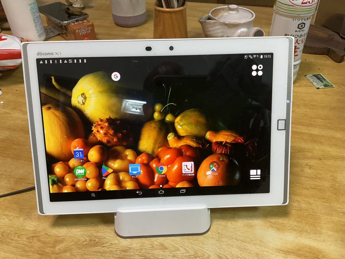 docomo ARROWS Tab fー03g 防水タブレット_画像1