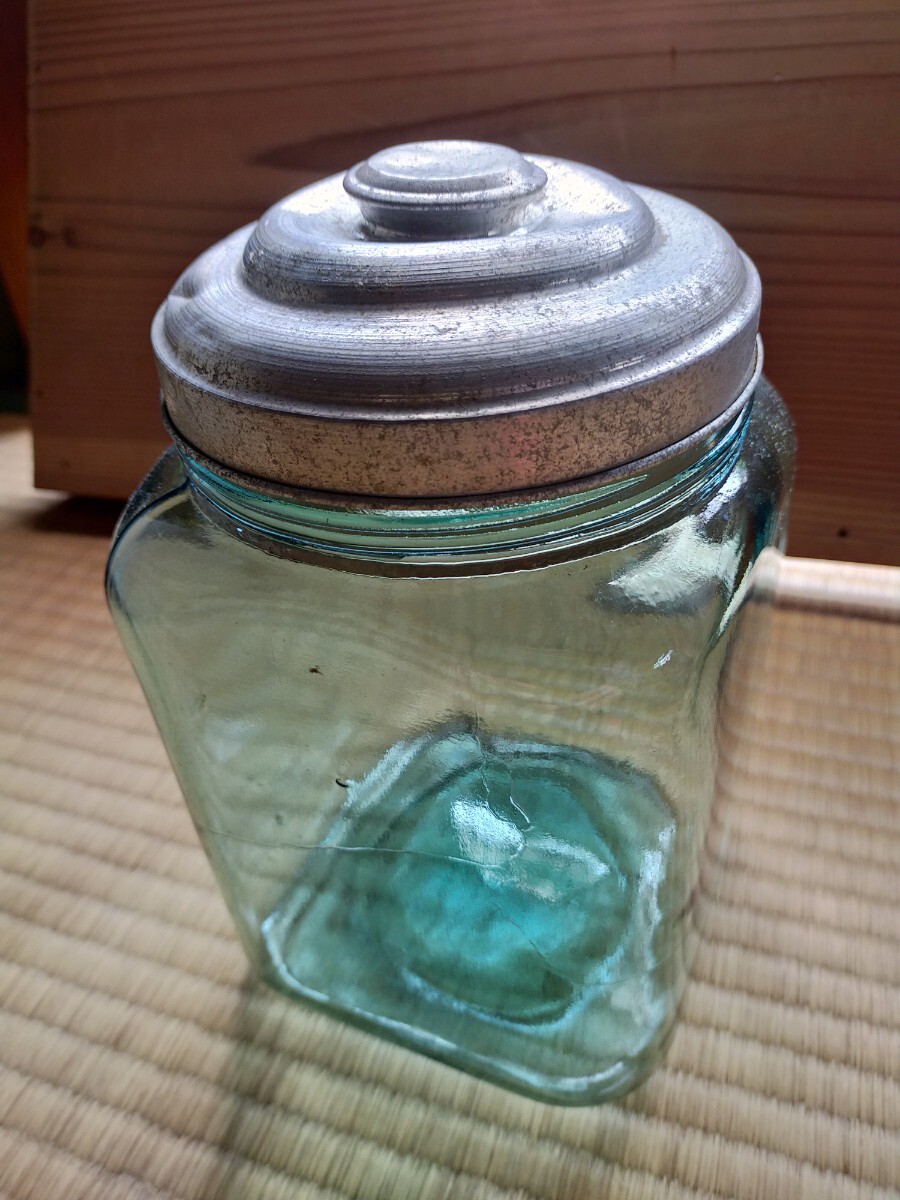 [ control number :0423] glass bottle Showa Retro antique bubble cheap sweets dagashi shop preservation bin pastry bin Vintage retro old tool 