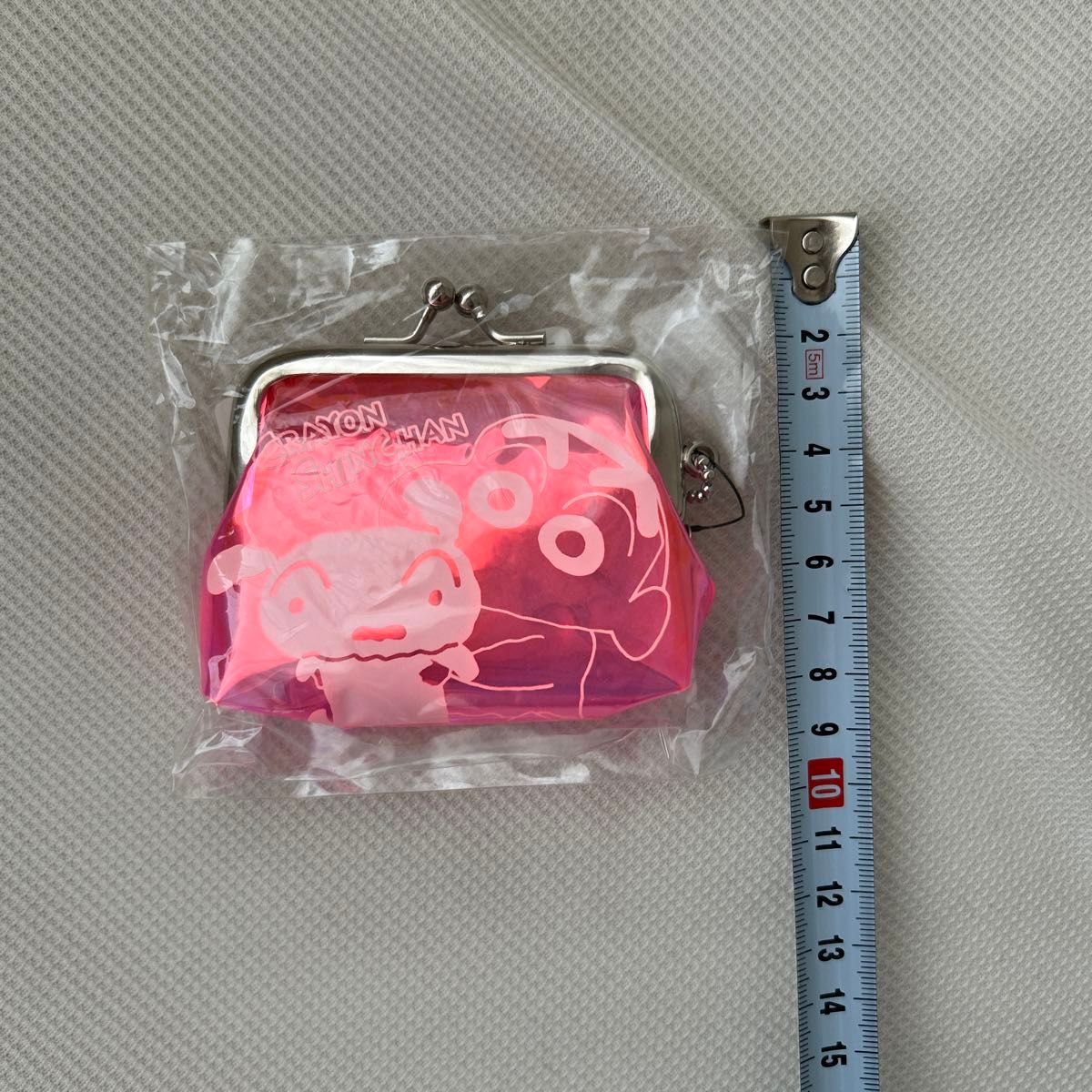 クレヨンしんちゃん　財布　がま口　小銭入れ　小物入れにも　パスケース　新品未使用　ピンク　かわいい