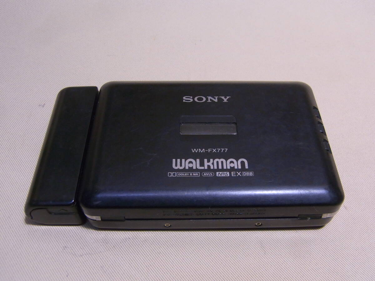 SONY WM-FX777 WALKMAN 日本製 カセットウォークマン ■ジャンク■ FM/AM 可 _画像7