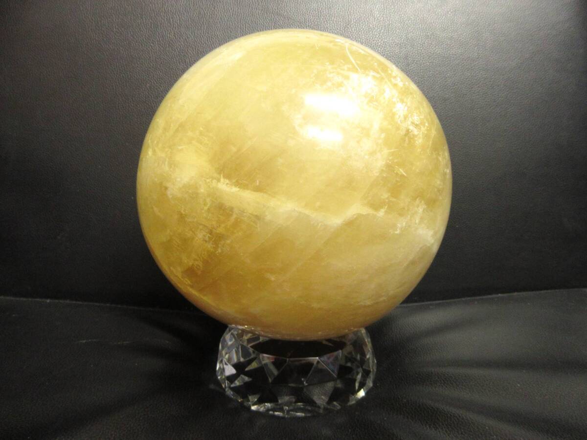 《天然石》置物 「黄水晶：シトリン 巨大な丸玉 直径20cm・10kgオーバー」 台座付き 水晶玉 パワーストーン 原石 インテリアの画像1