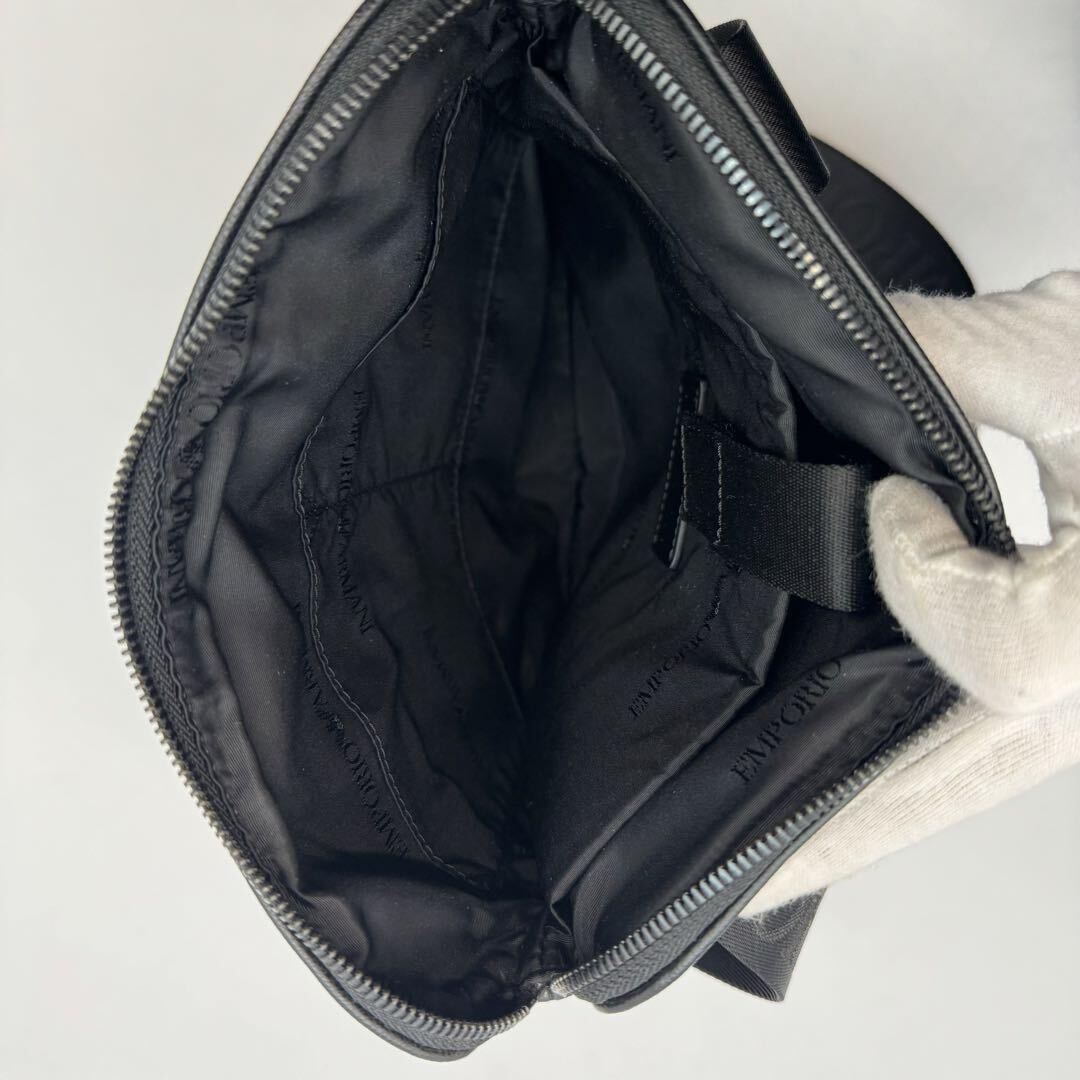 未使用級 近年 EMPORIO ARMANI エンポリオアルマーニ ショルダーバッグ サコッシュ 斜め掛け サフィアーノ レザー メンズ ビジネス 本革 黒の画像8
