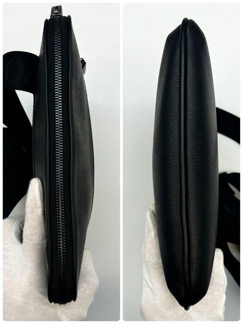 未使用級 近年 EMPORIO ARMANI エンポリオアルマーニ ショルダーバッグ サコッシュ 斜め掛け サフィアーノ レザー メンズ ビジネス 本革 黒の画像5