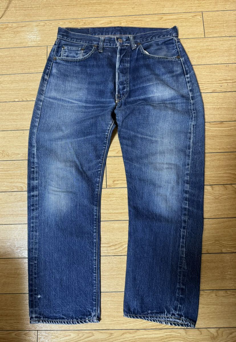 60's LEVI'S 501 BIGE 濃淡 ヒゲ デニム ビンテージ オリジナル (リーバイス ゴールデン 革パッチ 506XX 大戦 501 46 片面 501XX ビッグE の画像1