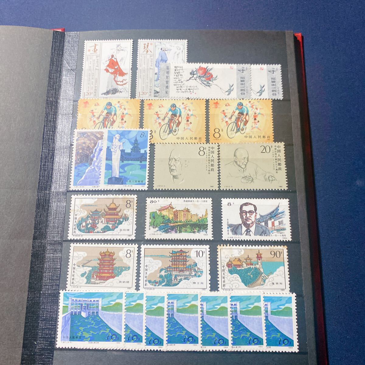 ★中国切手（郵票） 未使用 約150枚以上★ストックブックごと★_画像2
