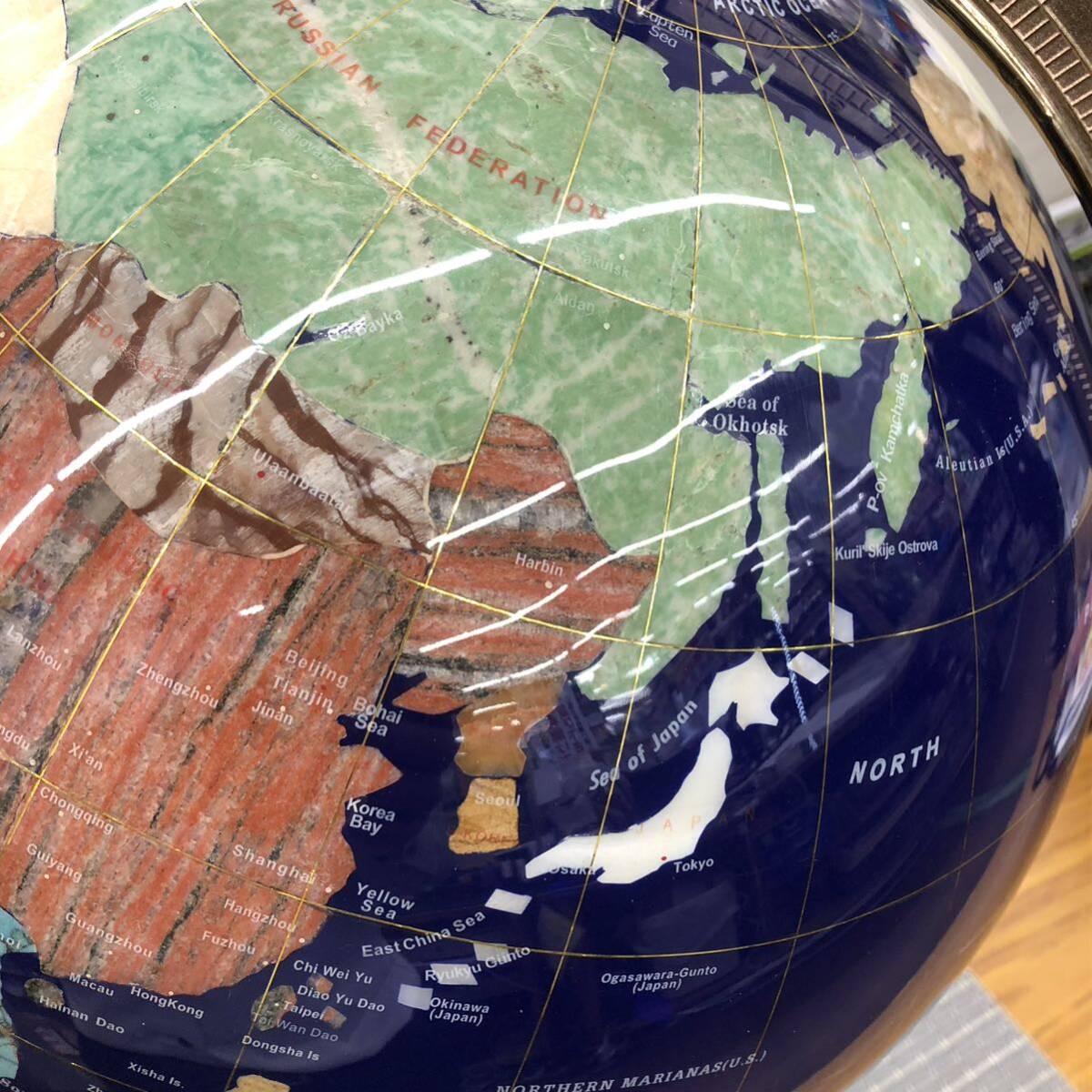 美品 天然石 地球儀 ラピスラズリ 世界地図 オブジェ インテリア 鉱物 ソーダ石 邪気除けの画像5