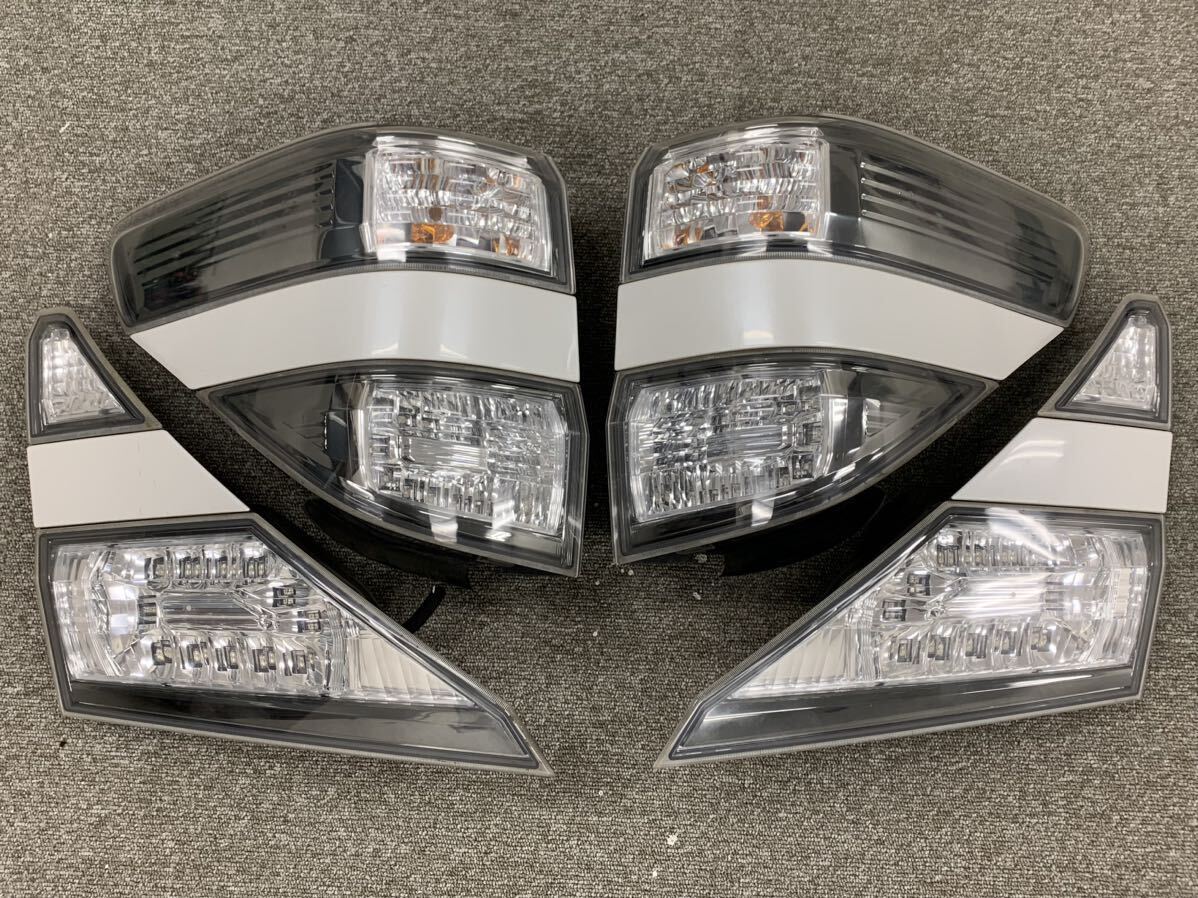 20系 ヴェルファイア 純正 LED テールライト 左右 ANH20W ANH25W GGH20W GGH25W KOITO 58-29 58-35の画像1