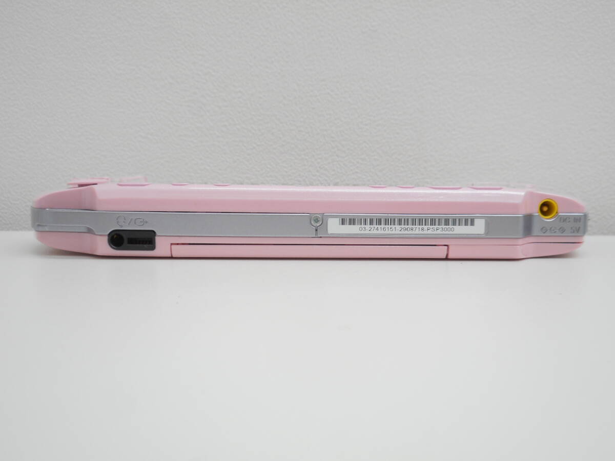 ゲーム祭 ソニー プレイステーションポータブル SONY PSP-3000 ピンク 通電確認済み 付属品あり 画面保護シール貼ってます_画像4