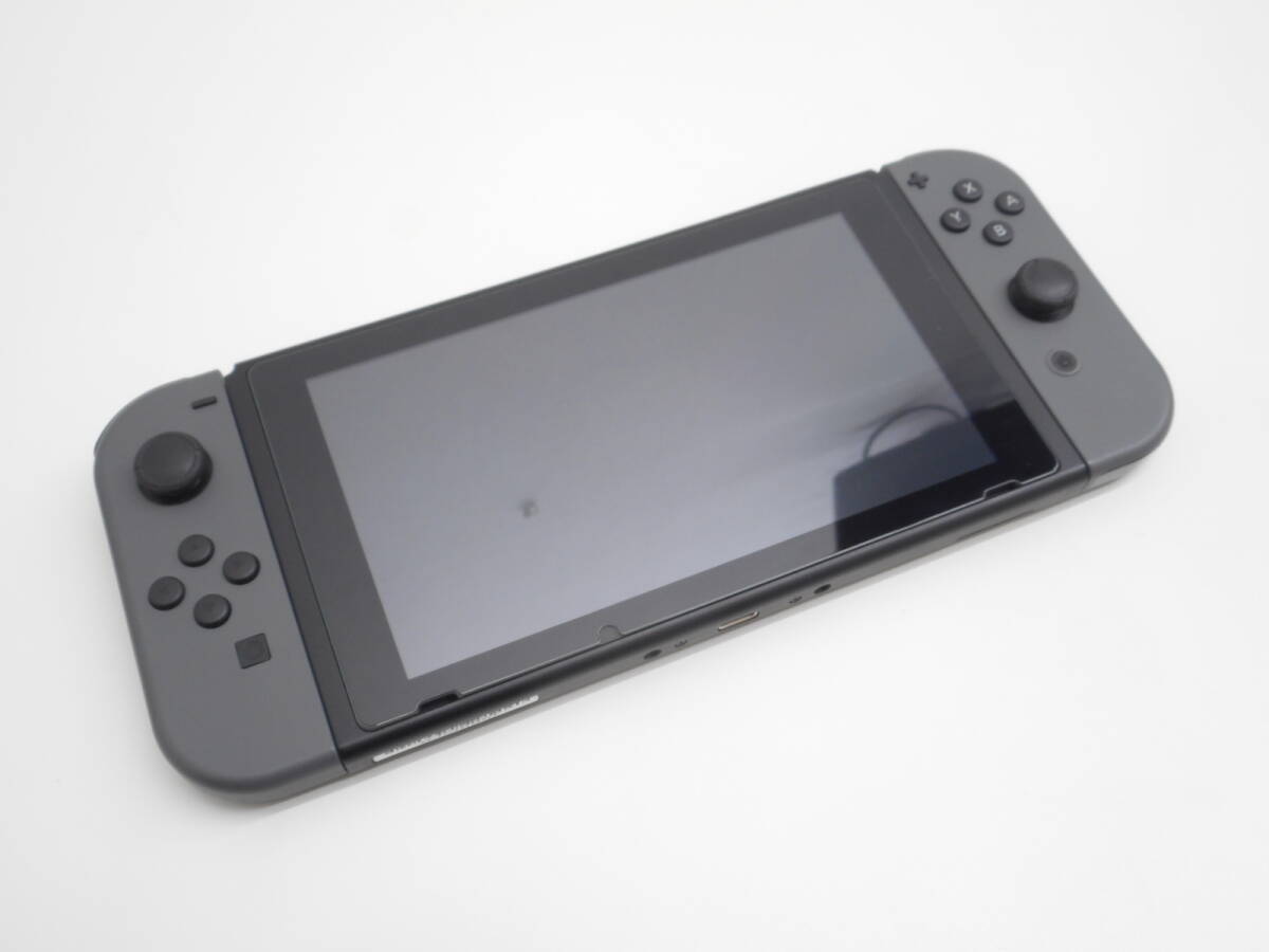 ゲーム祭 ニンテンドースイッチ 本体とアダプター HAC-001 2020 Nintendo Switch グレー 任天堂 稼働品の画像2