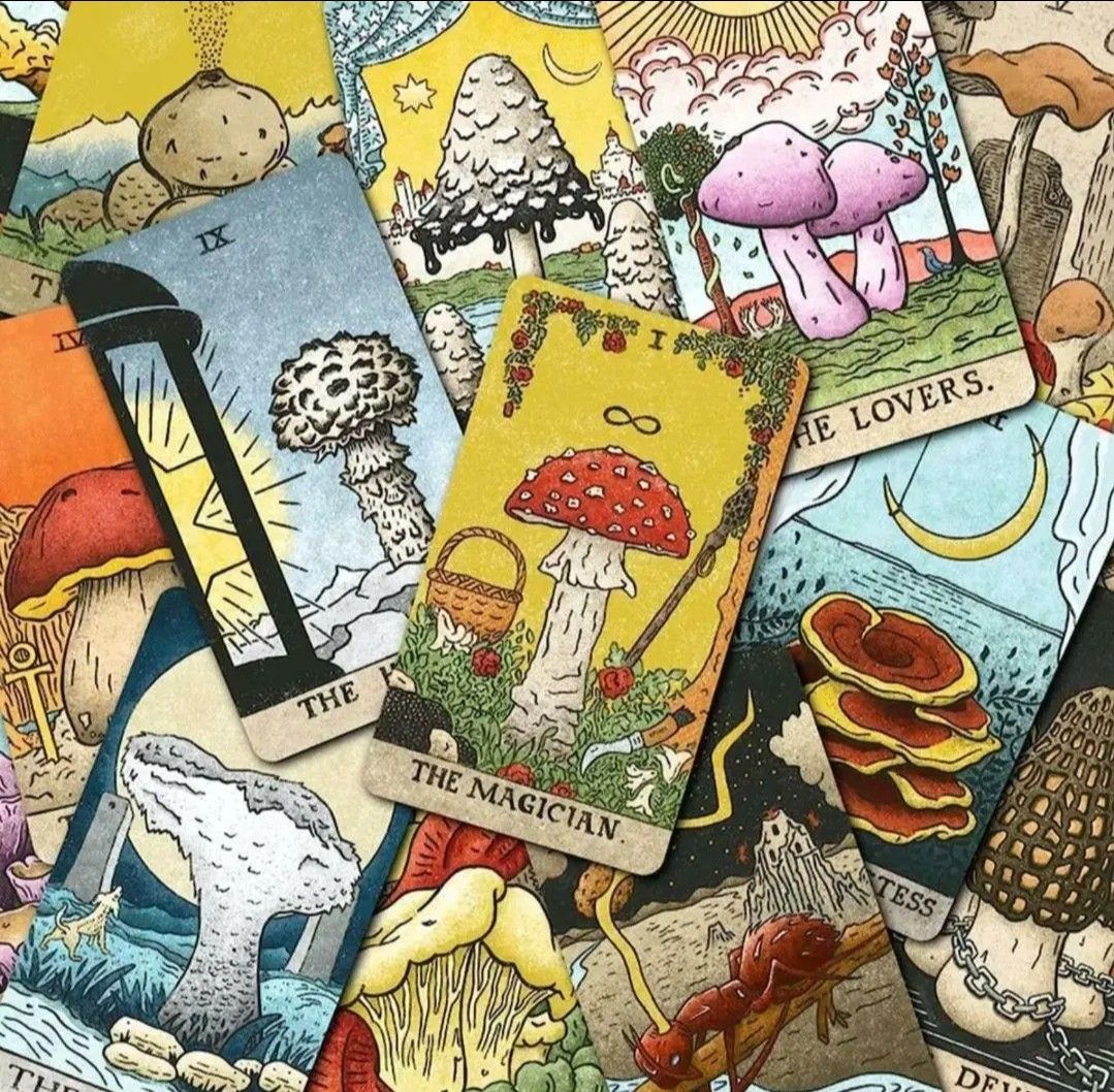 【新品未使用】マッシュルームハンターズタロットカード　可愛いキノコデザインカード
