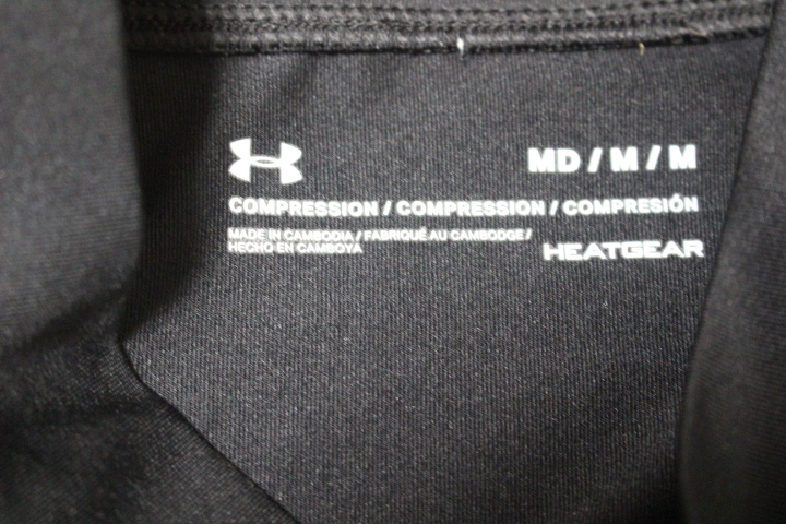 UNDER ARMOUR アンダーアーマー ヒートギア コンプレッションTシャツ MD ブラック 黒 1363304 カモフラ 未使用 新品の画像6