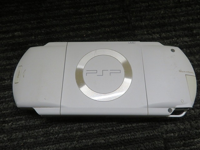 Z☆SONY PSP ホワイト本体 PSP-1000 スタンドセット ソニー 携帯ゲーム機 動作OKの画像3