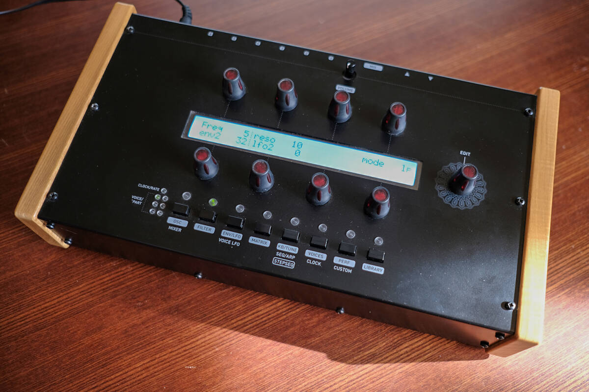 【中古品】mutable instruments Ambika polivoks 6ボイス アナログシンセ_画像5