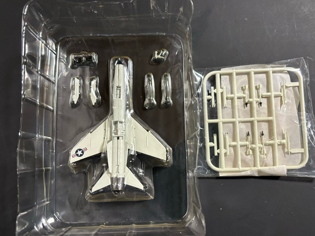 *CafeReo*Jwings*1/144* Вьетнам авиация битва 3 *A-8E CRUSADER VF-211 Checkmates*⑫