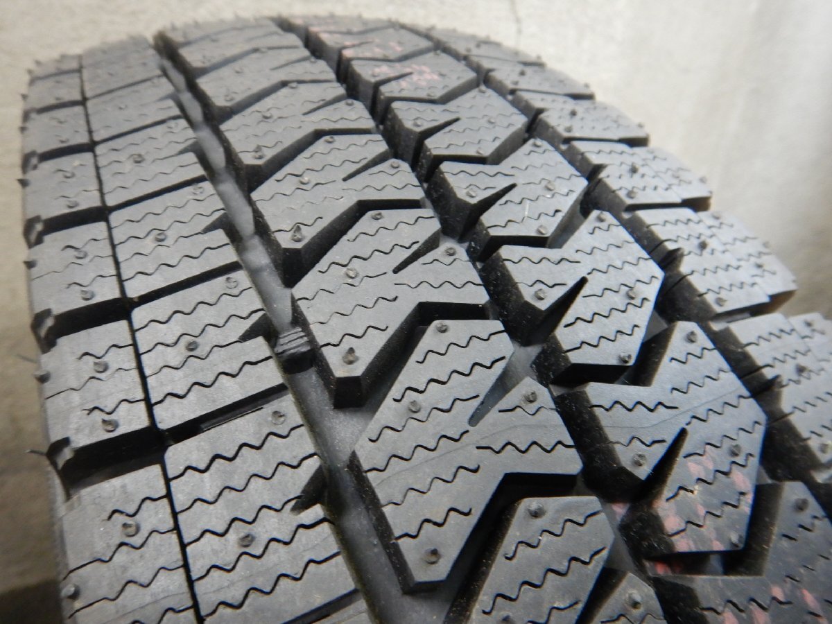 新品タイヤ★J5T7695■195/80R15 107/105L LT BRIDGESTONE BLIZZAK VL10 2022年 トヨタ純正 6J 6H 139.7★条件付送料無料★ハイエース_画像4