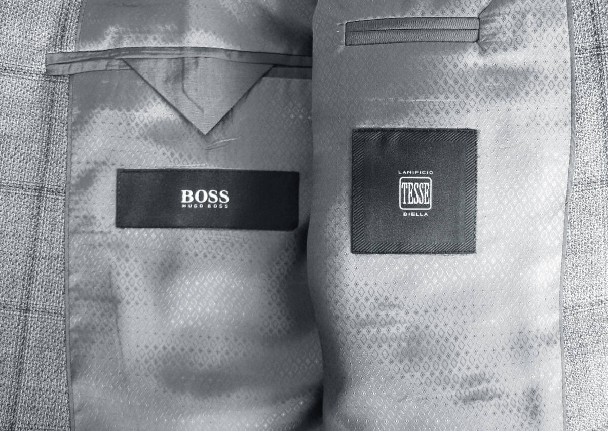 ■ 新品 ■ HUGO BOSS　2釦 ジャケット　14万8千円 ■ LANIFICIO TESSE BIELLA バージン ウール 100％ 素材 ■
