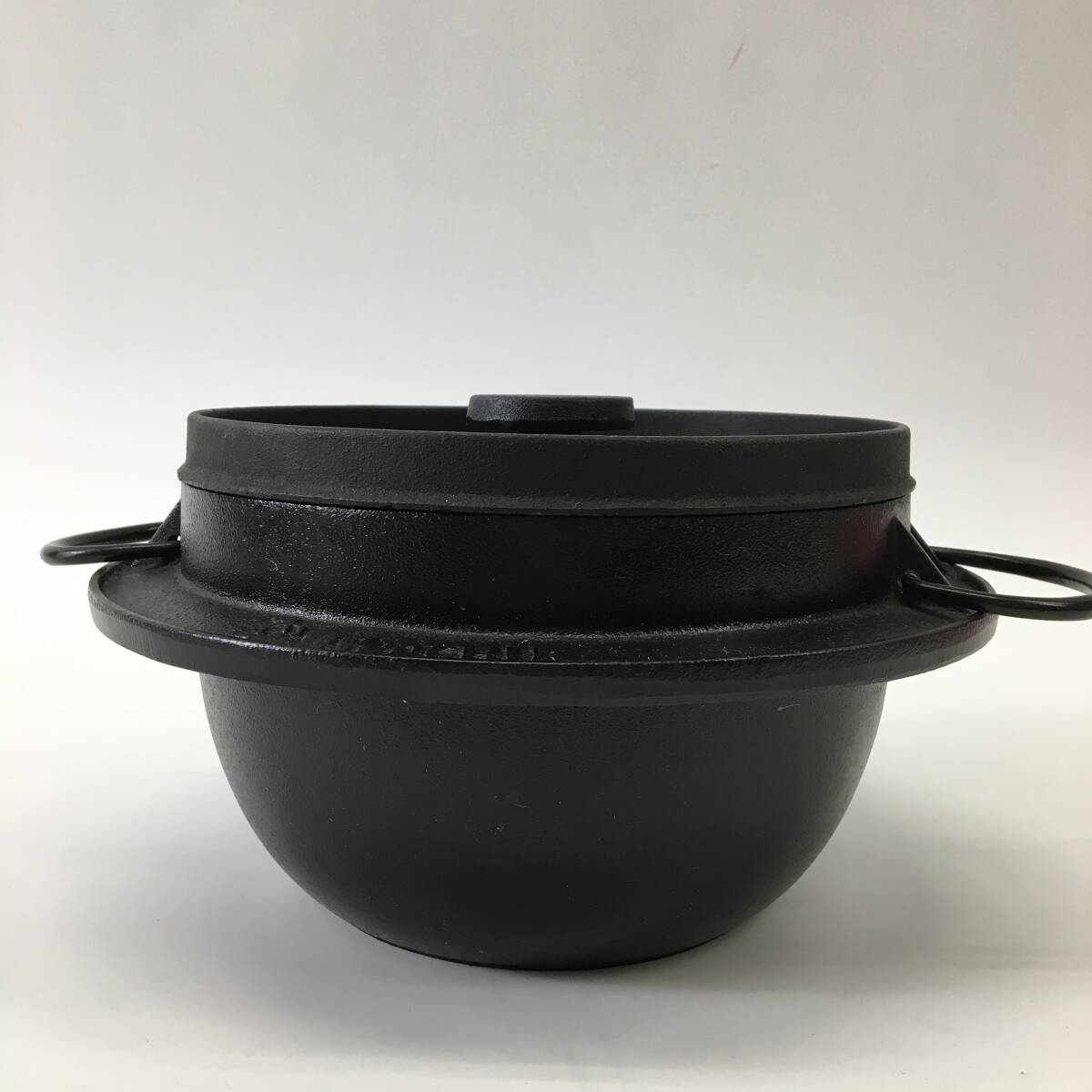 IWACHU/岩鋳 ご飯鍋 南部鉄器 IH対応 3合炊き 鍋 釜 現状品 24c菊TK_画像3