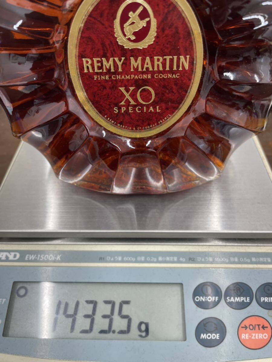 E【未開栓】REMY MARTIN レミーマルタン FINE CHAMPAGNE COGNAC XO SPECIAL コニャック 700ml 40% 箱付き【古酒】 の画像7