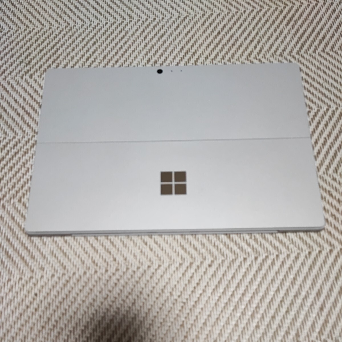 Microsoft Surface Pro 5 （2017年モデル） Core i5/8GB/256GB/12.3型2736×1824の画像4
