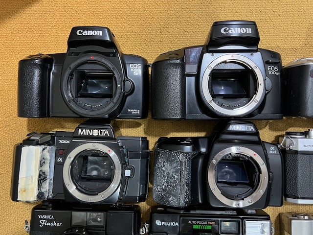G「0419A」カメラ レンズ 付属品 32点 おまとめ Canon/キヤノン MINOLTA/ミノルタ PENTAX/ペンタックス などの画像2