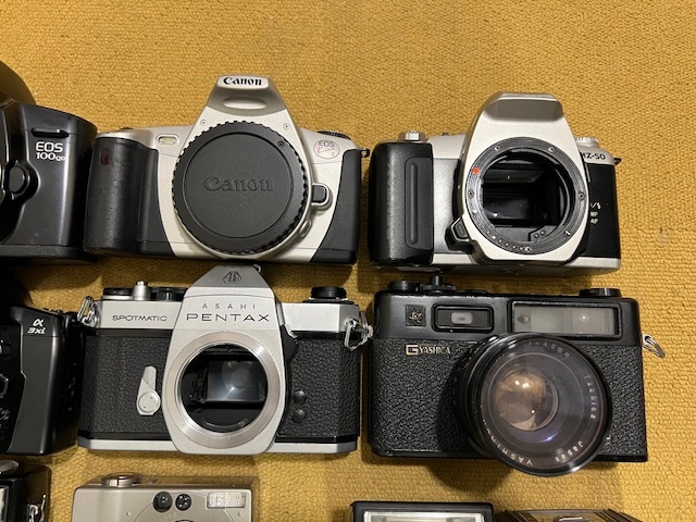 G「0419A」カメラ レンズ 付属品 32点 おまとめ Canon/キヤノン MINOLTA/ミノルタ PENTAX/ペンタックス などの画像3