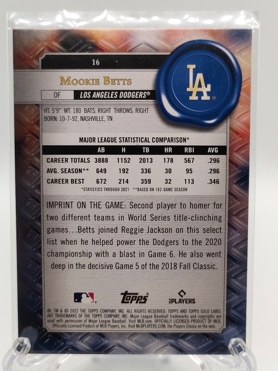 【Class2】ムーキー・ベッツ - 2022 Topps Gold Label #16 Class 2 ～大谷翔平とドジャースで最強MVPトリオを形成～の画像3