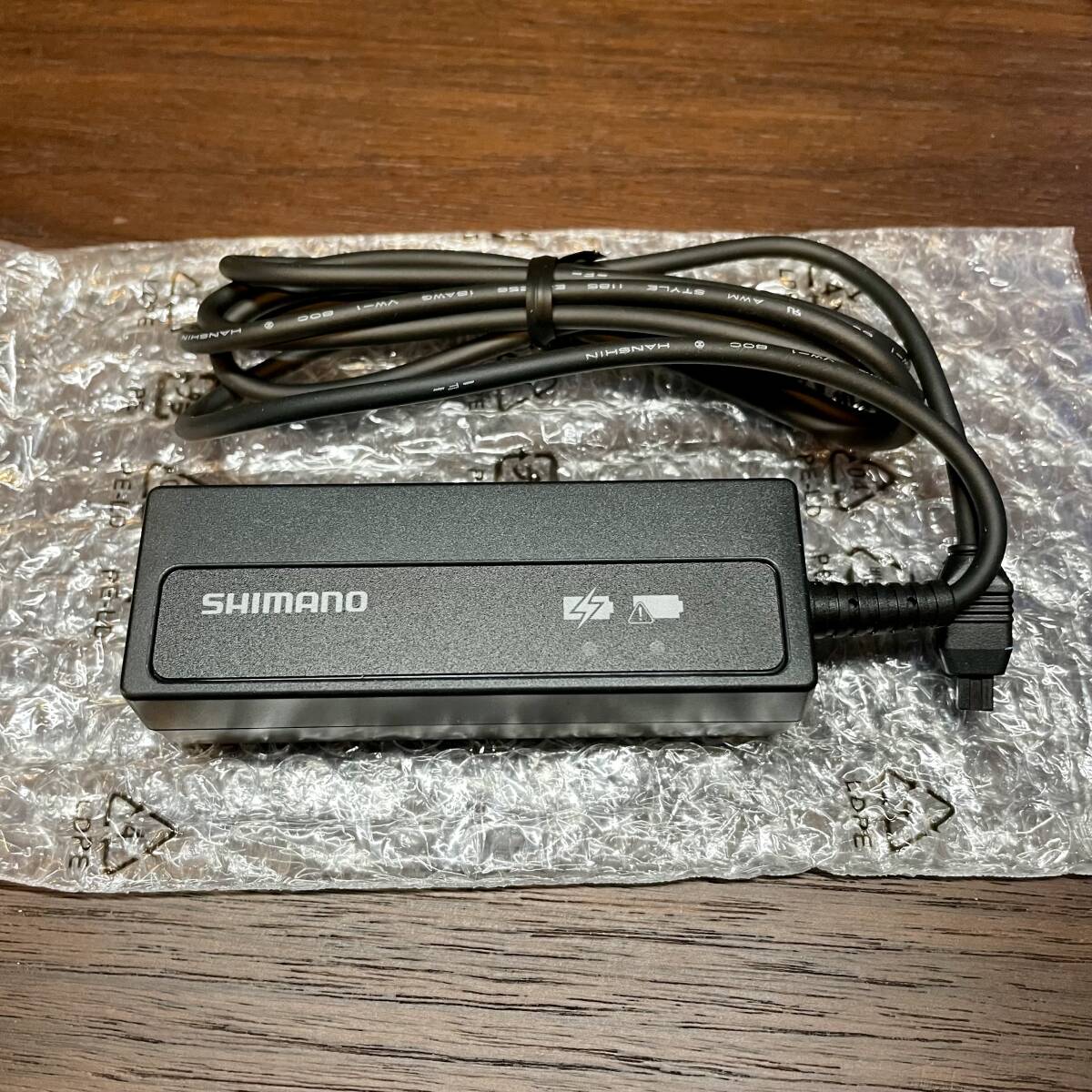 未使用品 シマノ SHIMANO SM-BCR2 バッテリーチャージャー Di2 電動 ビルトイン 内蔵式 バッテリー充電器 ケーブル付属の画像2