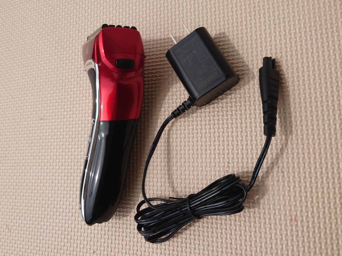 【難あり】IZUMI 電気シェーバー IZF-V571 / 充電器 IRC-21 イズミ シェーバー 髭剃りの画像6