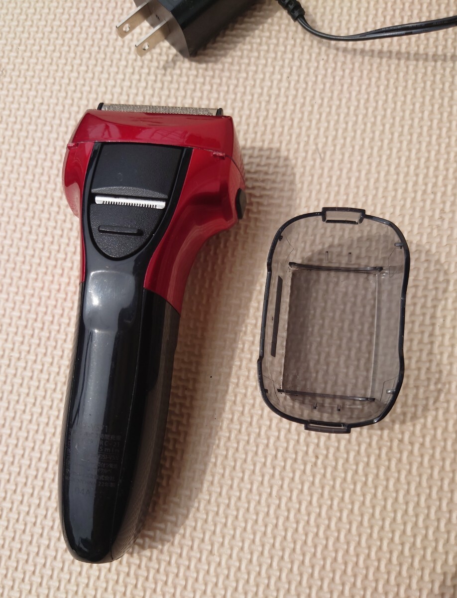 【難あり】IZUMI 電気シェーバー IZF-V571 / 充電器 IRC-21 イズミ シェーバー 髭剃りの画像3