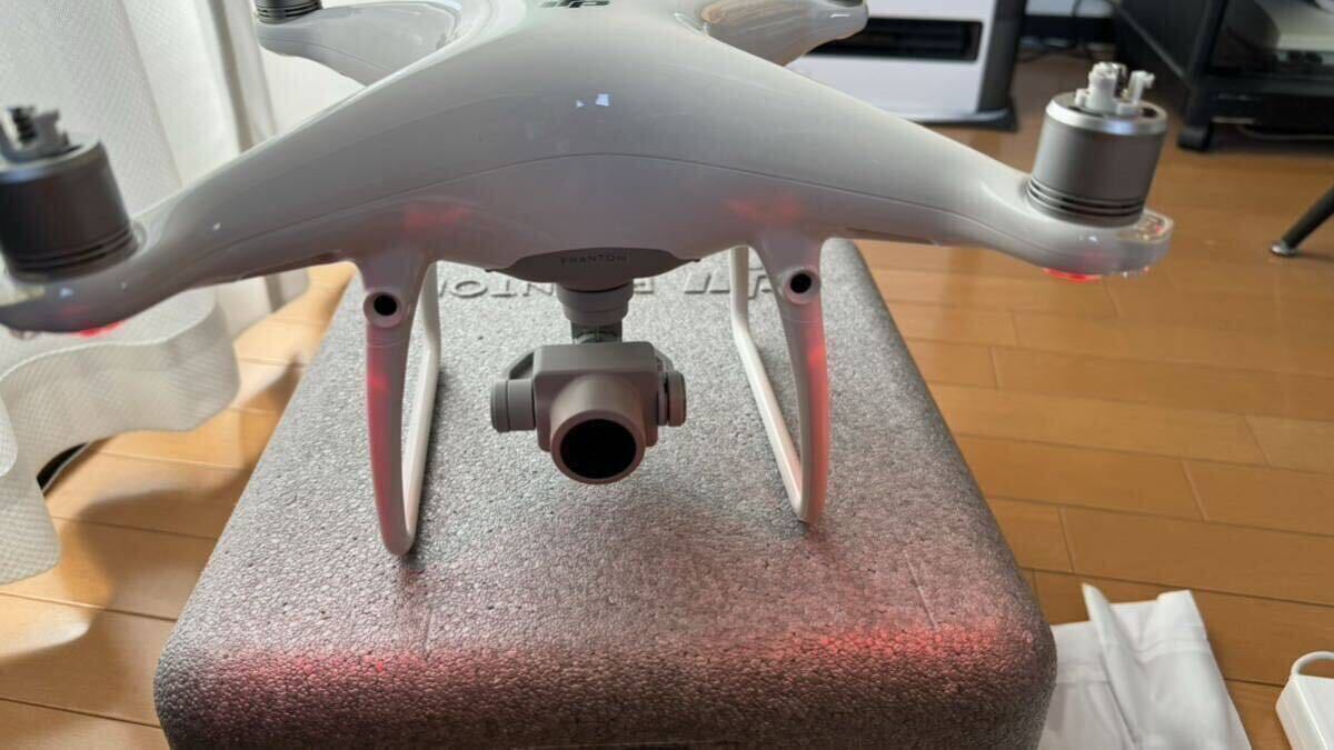 DJI Phantom4 Pro 中古品、送料込 (ケースのつまみ部破損有り)の画像2