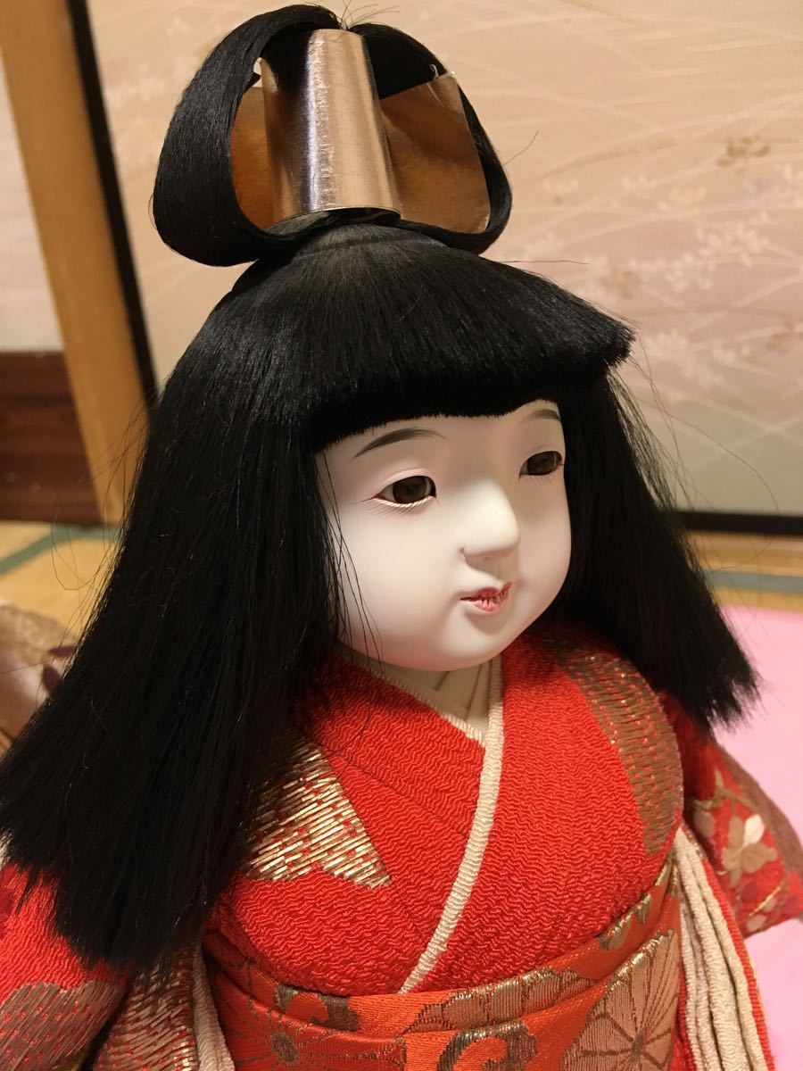 名匠 元賀章介作 正絹縮緬地に総刺繍入衣装着用 男女市松人形(各高さ約