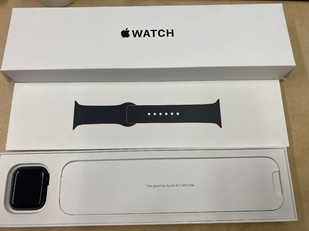 ●中古● Apple Watch SE 第2世代 GPSモデル 40mm MNJT3J/A ミッドナイトスポーツバンドの画像1