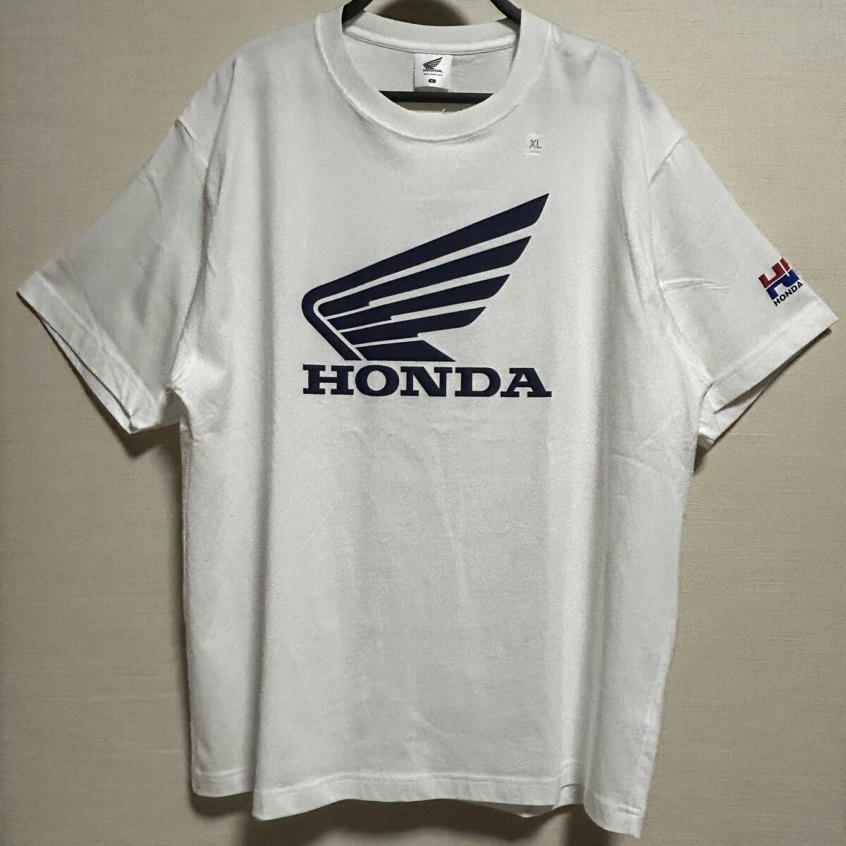 GU(ジーユー) - MEN ホンダ グラフィックT Tシャツ 5分袖 白色 XLサイズ 本田技研工業 HRC TEAM Honda (タグ付き 未使用品 人気完売品)_画像6