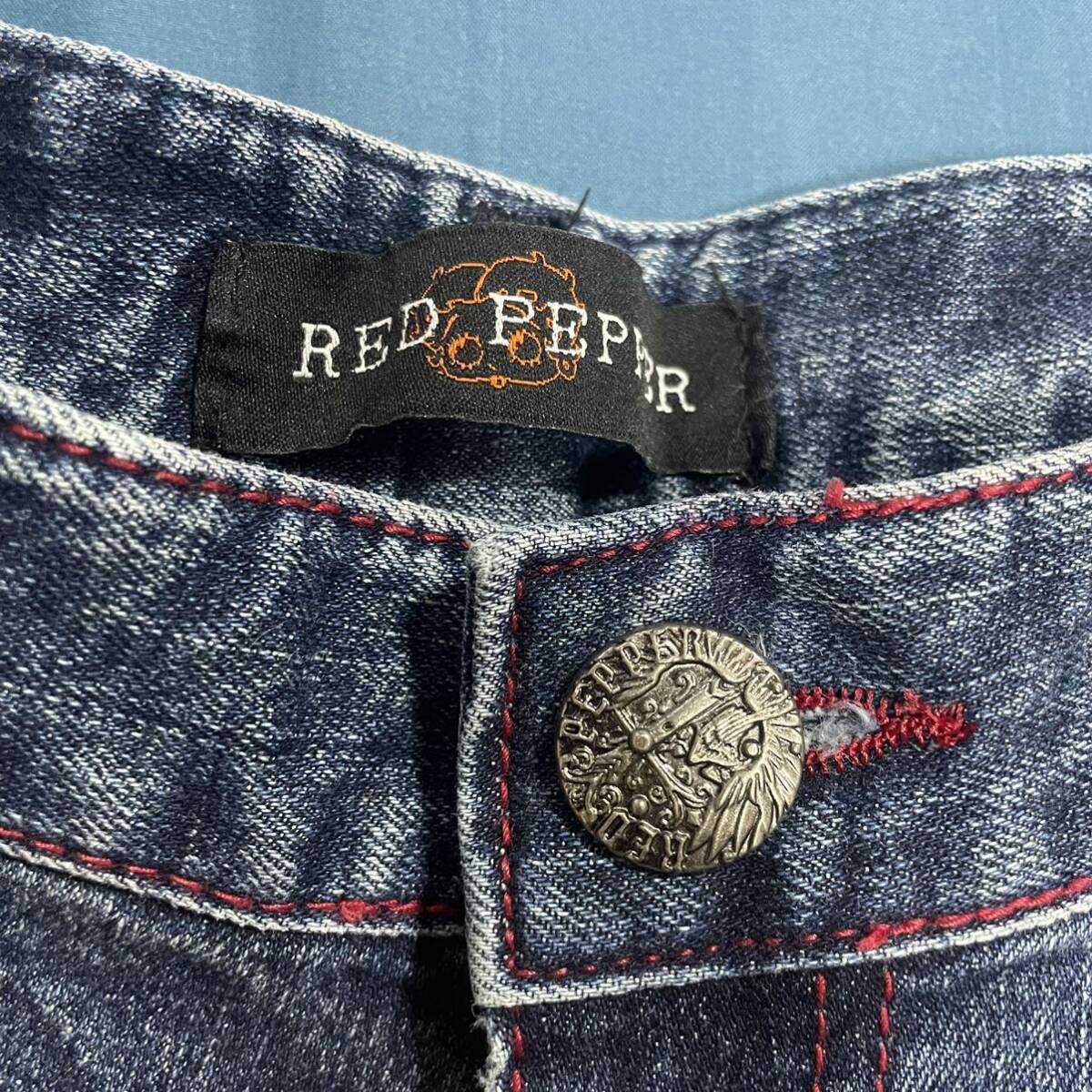 [ супер редкий товар ]RED PEPPER красный перец BETTY BOOPbe чай b-p сотрудничество Denim джинсы стрейч beti Chan размер 32