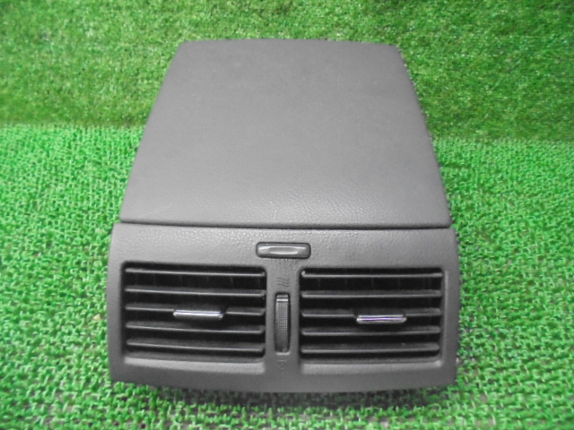 5FD1598 HD4-2)) Toyota Ipsum ACM21W latter term type 240S original center air conditioner louver 