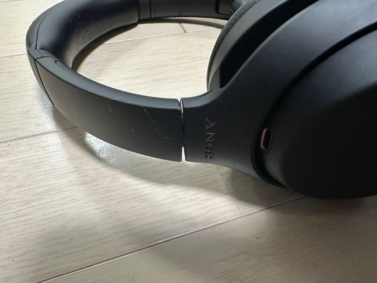 SONY ソニー　ヘッドホン　WH-1000XM4　WH 5 