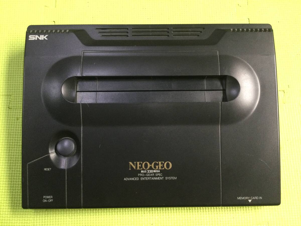 【GN5014/100/0】未動確のジャンク★SNK ネオジオ MAX 330 MEGA 本体＋コントローラーPRO 3台★NEO-GEO★ACアダプター★AVケーブル★の画像5