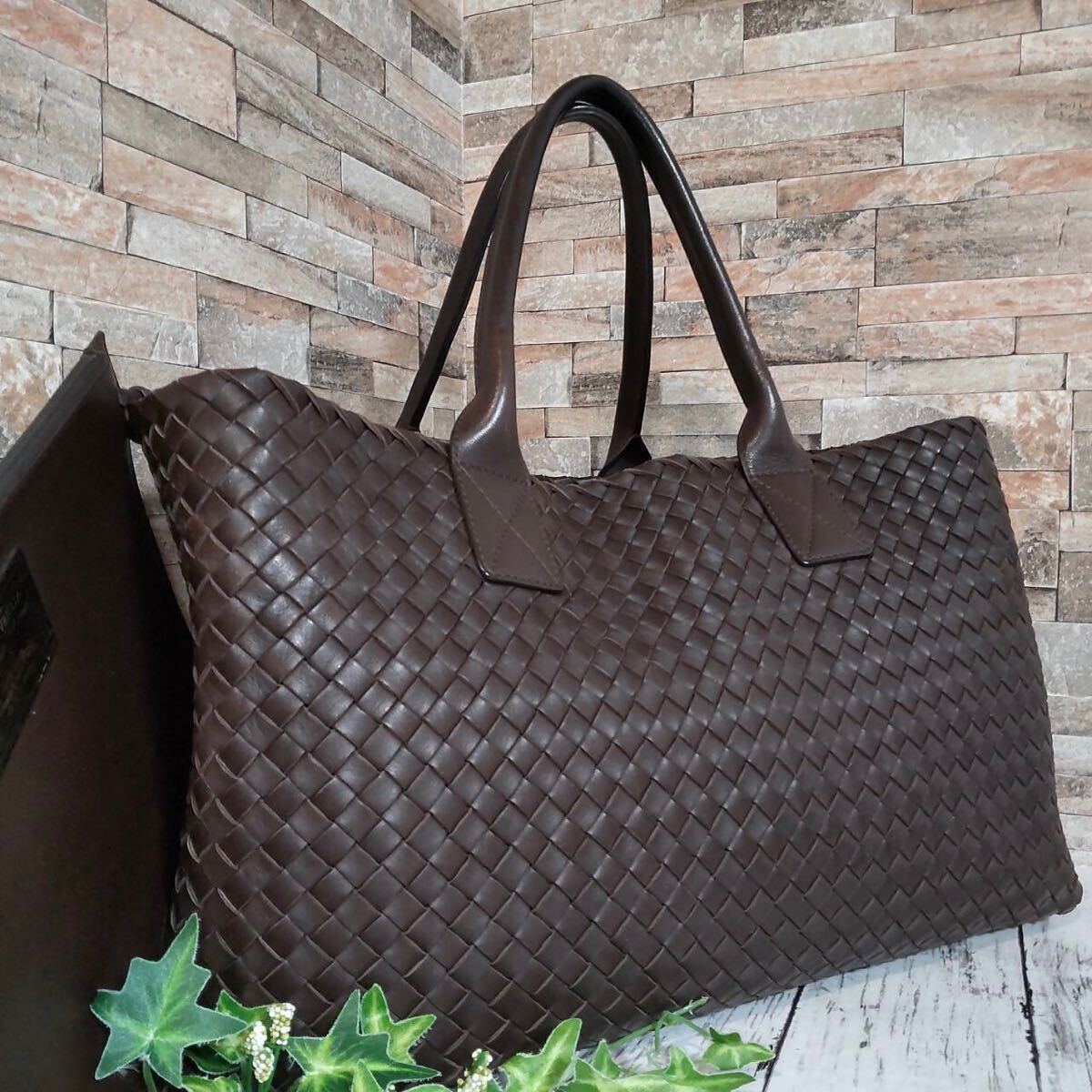 1円【世界500個限定 1回のみ使用！】BOTTEGA VENETA ボッテガヴェネタ カバ トートバッグ ハンドバッグ イントレチャート ラージサイズの画像2