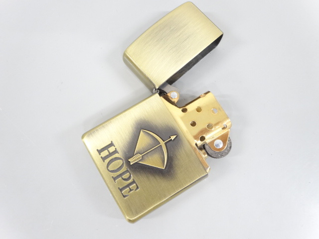 新品 未使用品 1997年製 ZIPPO ジッポ HOPE ホープ アロー 立体 メタル貼り 古美加工 ゴールド 金 オイル ライター USA_画像4