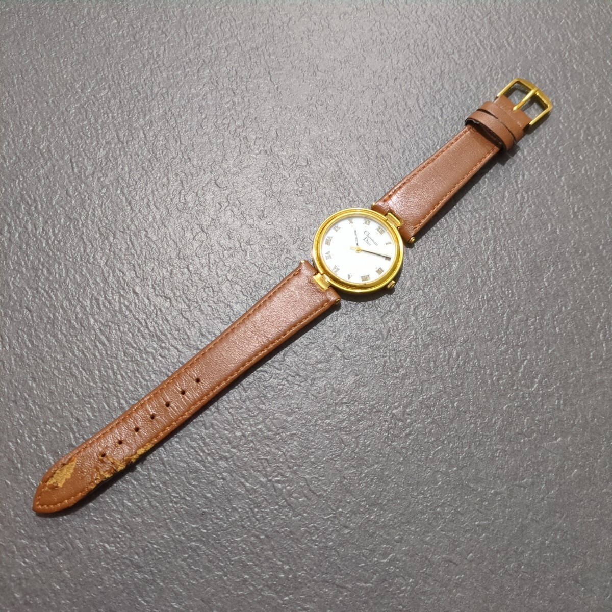 Christian Dior 腕時計 クォーツ クリスチャン ディオール メンズ ゴールド 白文字盤の画像6