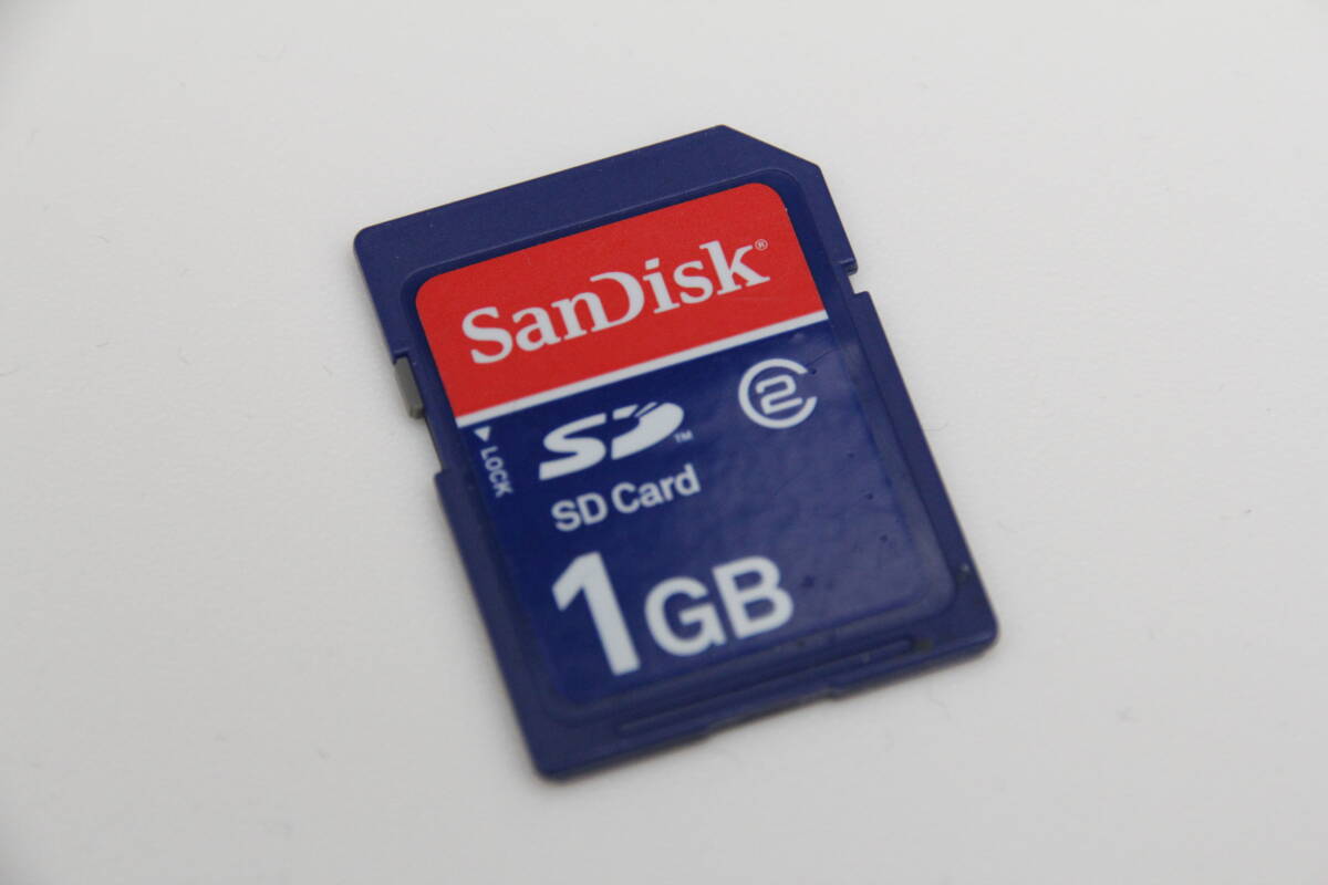 1GB SDカード SanDisk の画像1
