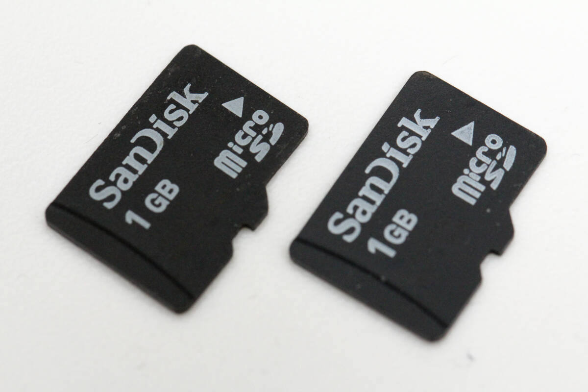 1GB microSDカード　SanDisk　●2枚セット●_画像1