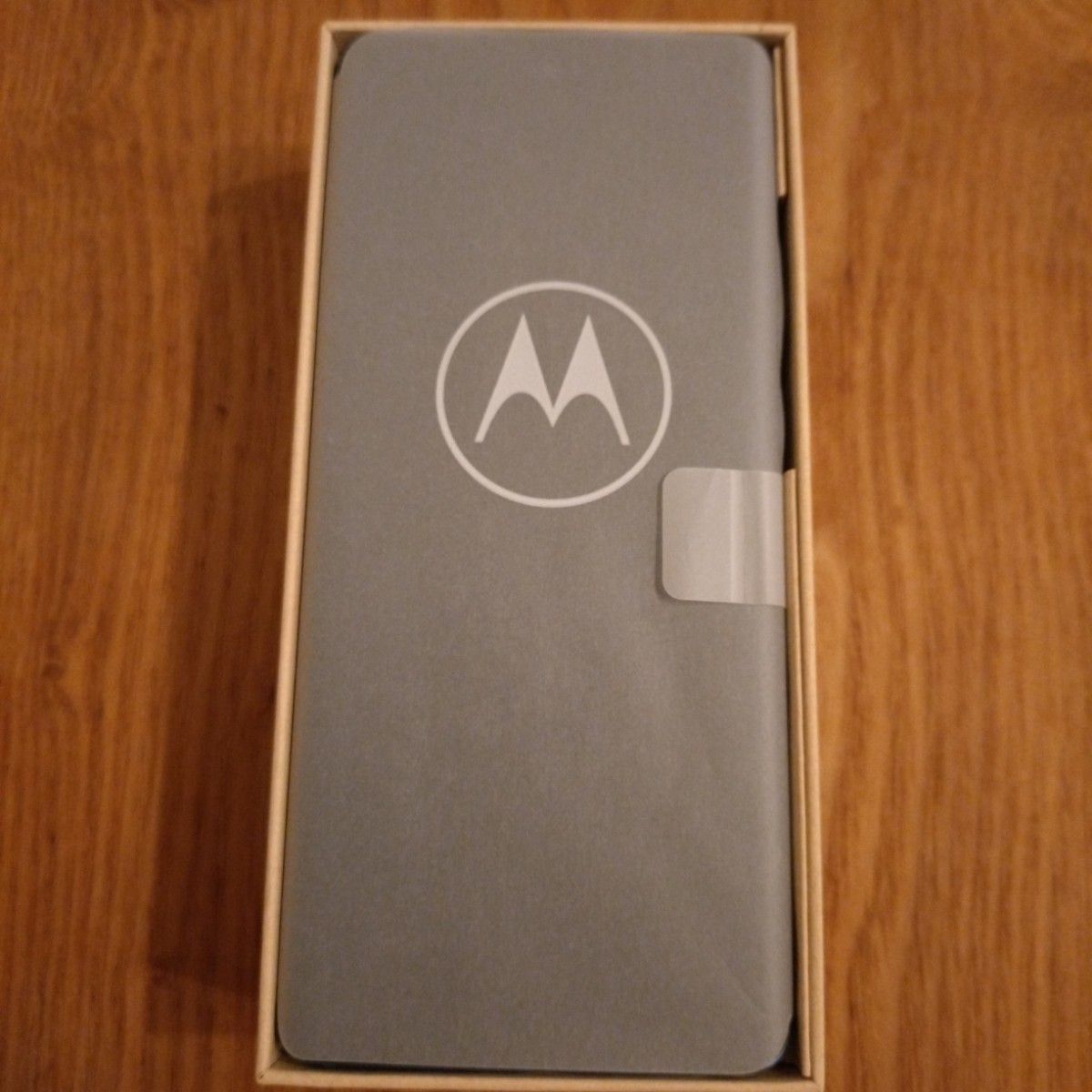 新品未使用 Motorola モトローラ edge40 ルナブルー ガラスフィルムおまけ