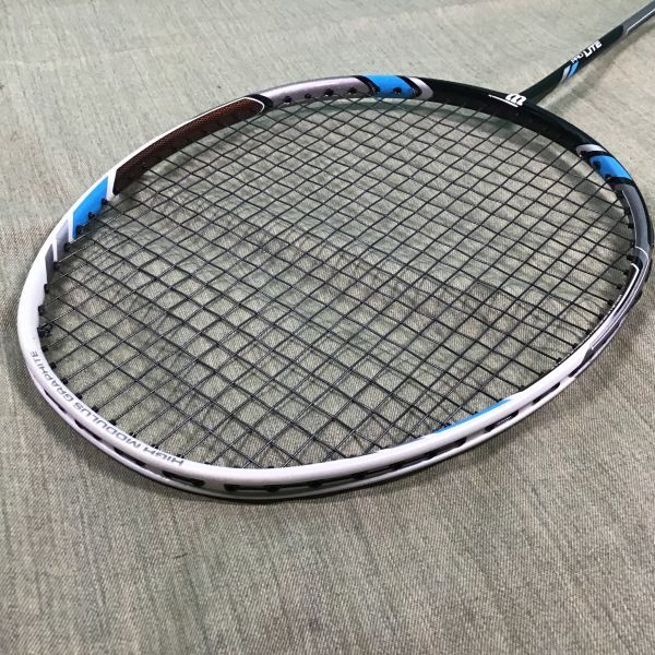 Wilson ウイルソン PRO Lite バドミントンラケット ラケットケース（巾着タイプ）付き_画像5