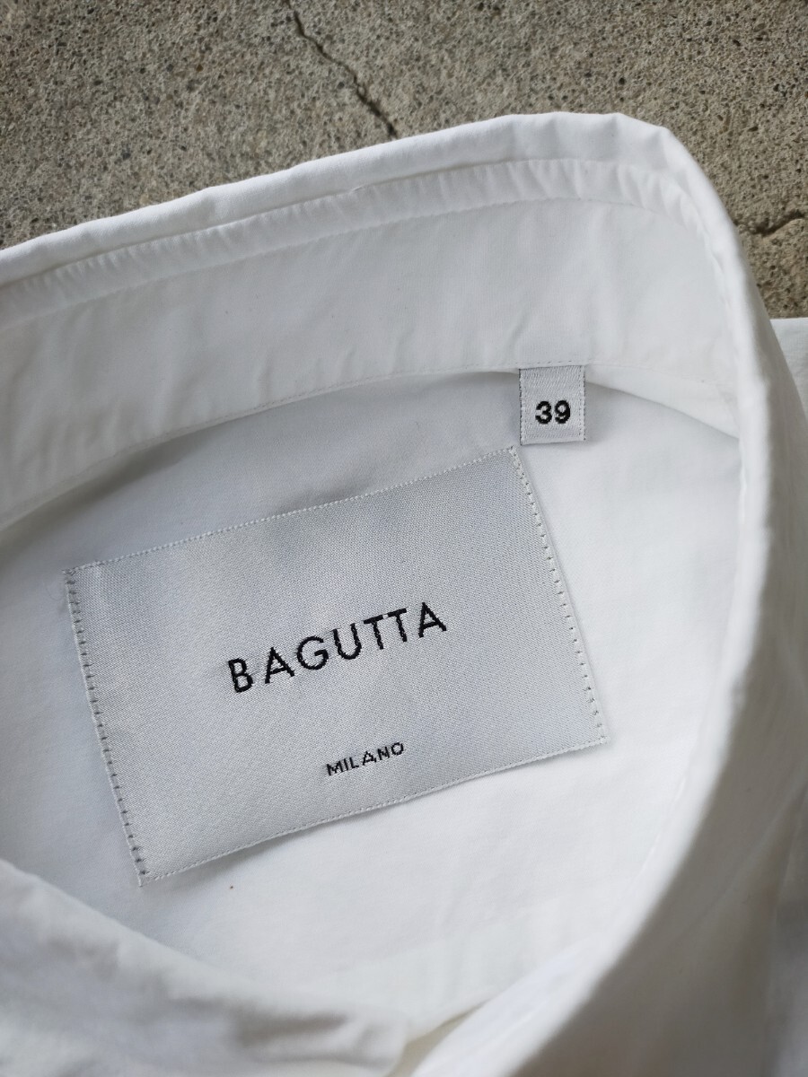 【新品未使用】20' BAGUTTA Wata 長袖 シャツ size-39(M) バグッタ コットン100% 白シャツ ホワイト イタリア ルイジボレッリ ギローバー_画像4