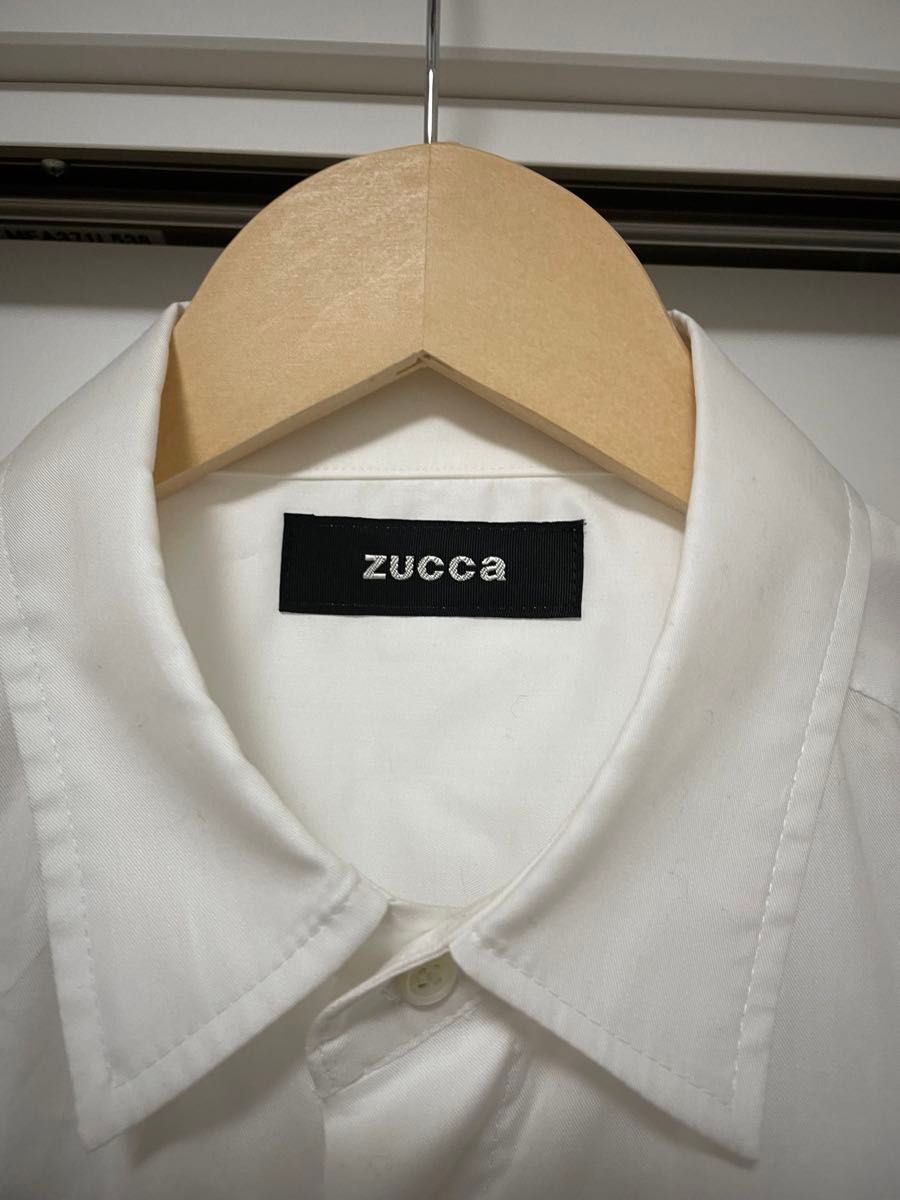 【新品・タグ付き】zucca ズッカ　白　シャツ　ブラウス　M パールボタン 長袖 シャツ ホワイト 長袖シャツ 白