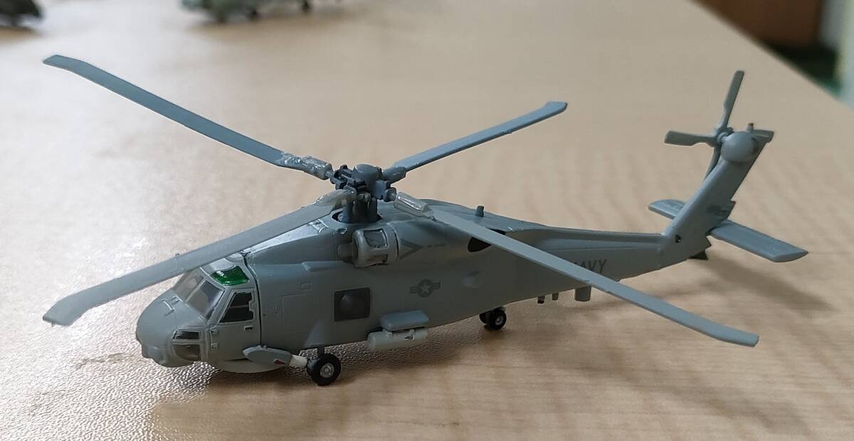 完成品 ジャンク品 F-toys ヘリボーンコレクション 1/144 UH-60 アメリカ陸軍 SH-60 アメリカ海軍 海上自衛隊 UH-１ 陸上自衛隊 8品セット_画像8