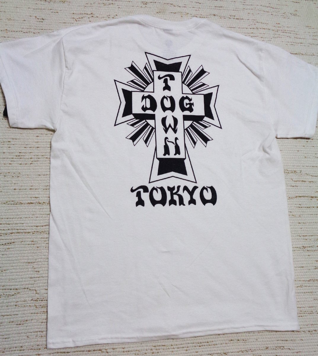 セール DOG TOWN ドッグタウン DOG TOWN TOKYO バックプリント クロス Tシャツ 半袖 白 L DT0101033T メンズ 人気_画像1